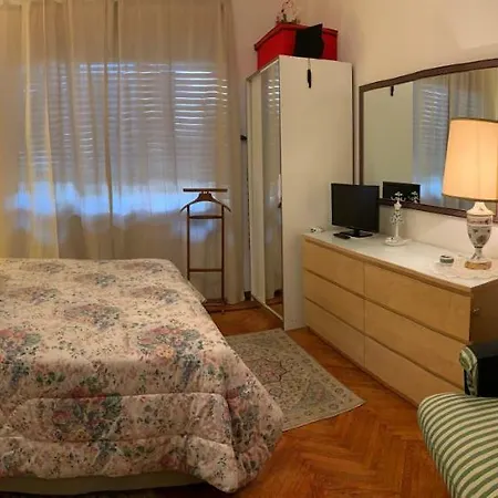 ベッド・アンド・ブレックファスト A Casa Di Silvana
